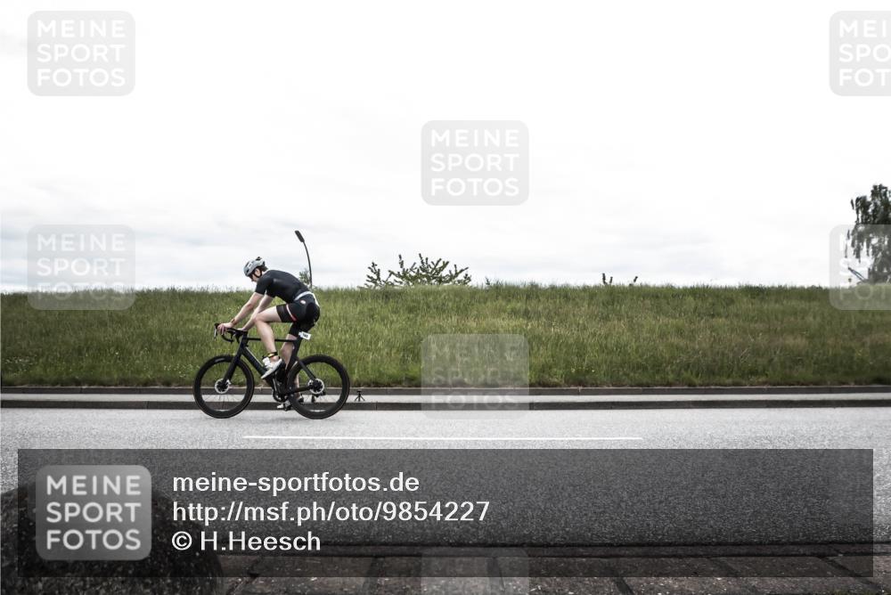 21.06.2026 - 29. Vierlanden-Triathlon H.Heesch http://msf.ph/oto/9854227 21.06.2026 12:10:12 Radfahren 650, 699, 745, 788, 905 meine-sportfotos.de