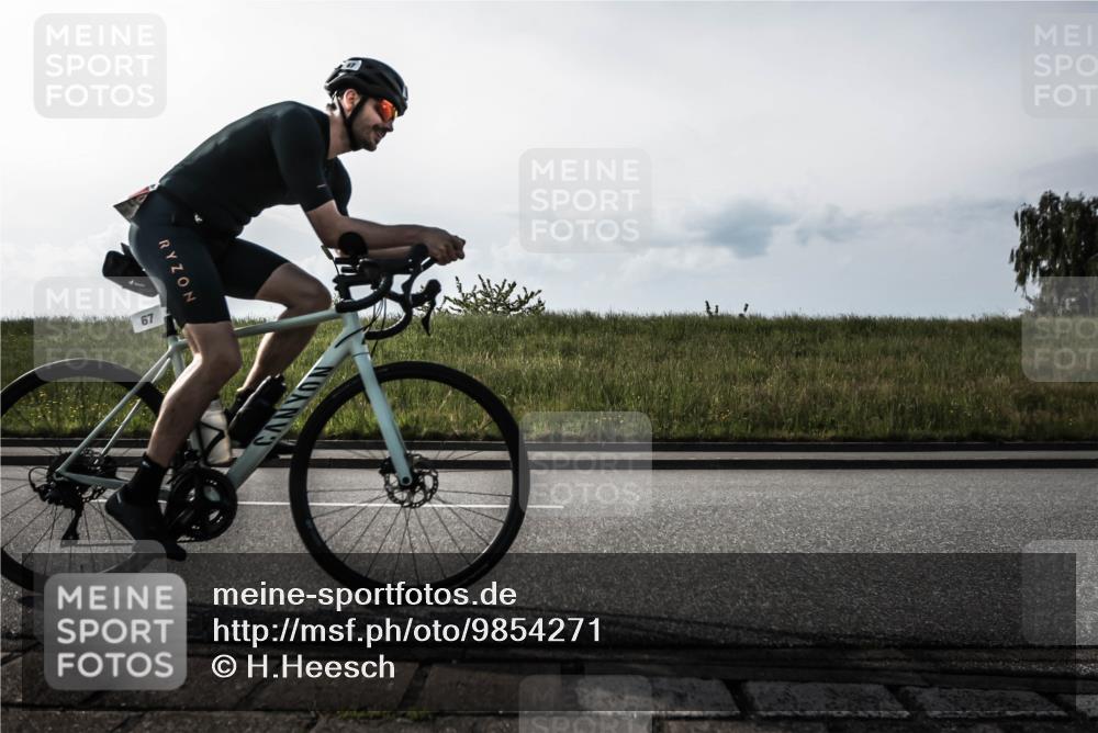 21.06.2026 - 29. Vierlanden-Triathlon H.Heesch http://msf.ph/oto/9854271 21.06.2026 08:51:54 Radfahren 67 meine-sportfotos.de