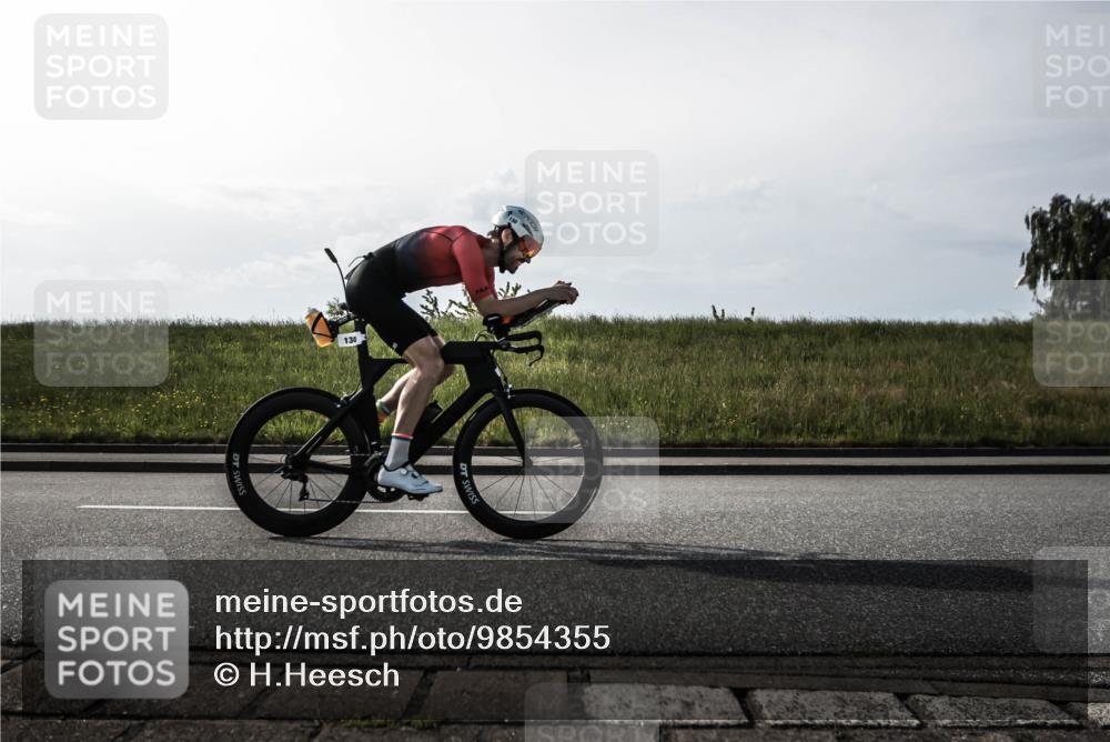 21.06.2026 - 29. Vierlanden-Triathlon H.Heesch http://msf.ph/oto/9854355 21.06.2026 08:59:02 Radfahren 83, 86, 130 meine-sportfotos.de