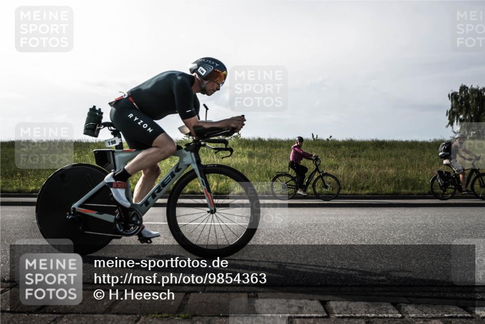 21.06.2026 - 29. Vierlanden-Triathlon H.Heesch http://msf.ph/oto/9854363 21.06.2026 08:59:39 Radfahren 198 meine-sportfotos.de