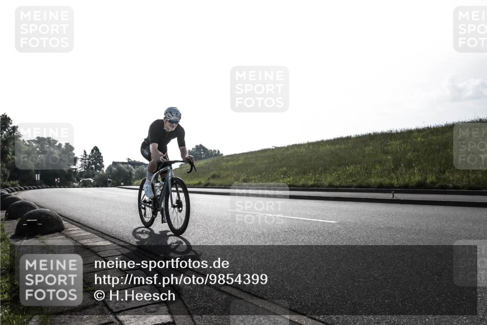 21.06.2026 - 29. Vierlanden-Triathlon H.Heesch http://msf.ph/oto/9854399 21.06.2026 08:50:46 Radfahren 55 meine-sportfotos.de