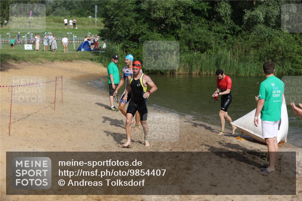 21.06.2026 - 29. Vierlanden-Triathlon Andreas Tolksdorf http://msf.ph/oto/9854407 21.06.2026 08:47:56 Schwimmen 118, 130, 136, 175 meine-sportfotos.de
