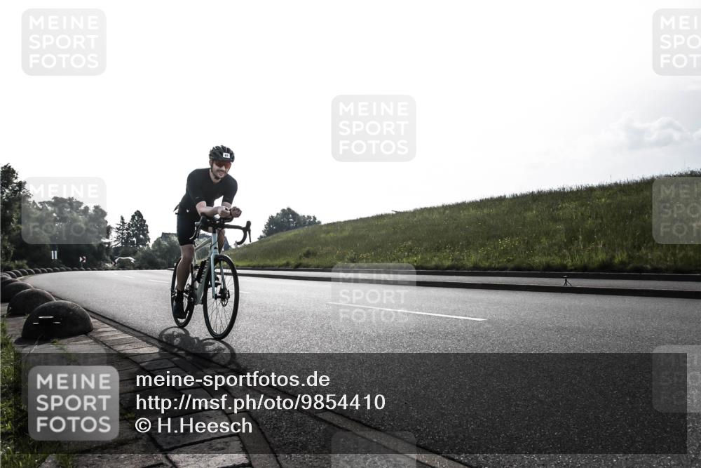21.06.2026 - 29. Vierlanden-Triathlon H.Heesch http://msf.ph/oto/9854410 21.06.2026 08:51:55 Radfahren 67 meine-sportfotos.de