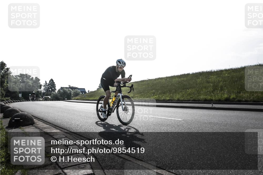 21.06.2026 - 29. Vierlanden-Triathlon H.Heesch http://msf.ph/oto/9854519 21.06.2026 09:01:26 Radfahren 80, 151 meine-sportfotos.de