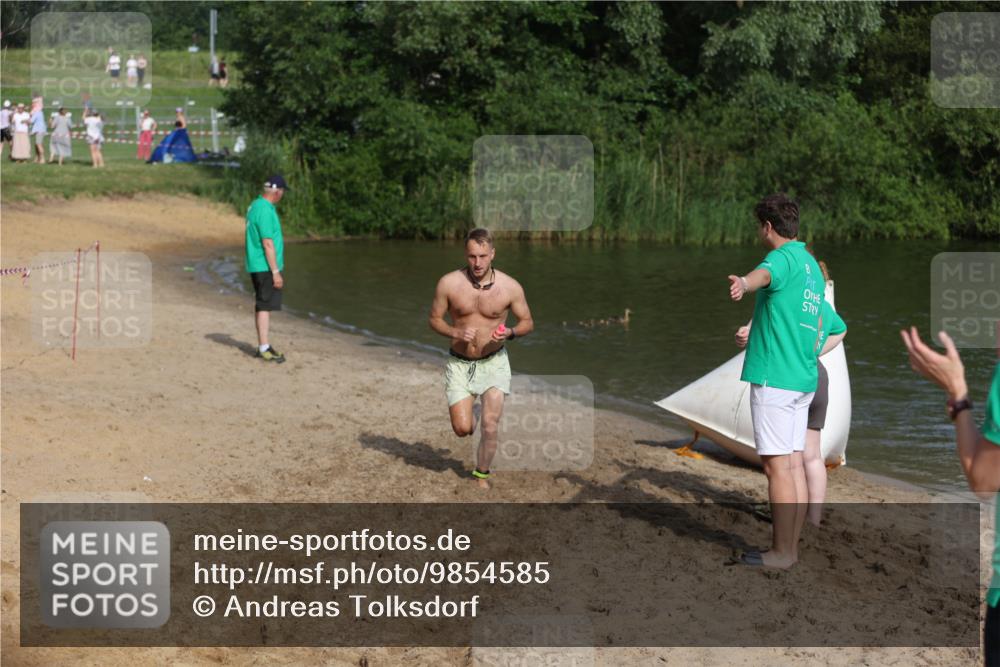 21.06.2026 - 29. Vierlanden-Triathlon Andreas Tolksdorf http://msf.ph/oto/9854585 21.06.2026 08:48:50 Schwimmen 59, 92 meine-sportfotos.de