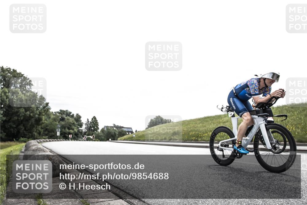 21.06.2026 - 29. Vierlanden-Triathlon H.Heesch http://msf.ph/oto/9854688 21.06.2026 10:31:36 Radfahren 145, 337, 489, 510 meine-sportfotos.de