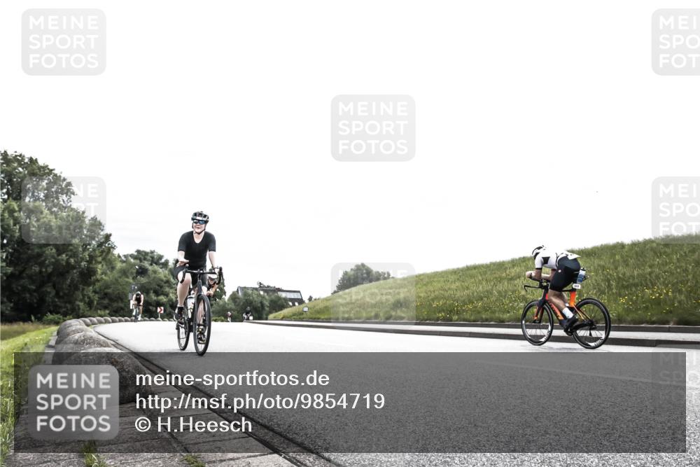 21.06.2026 - 29. Vierlanden-Triathlon H.Heesch http://msf.ph/oto/9854719 21.06.2026 10:32:23 Radfahren 13, 84, 165, 169, 199, 595 meine-sportfotos.de