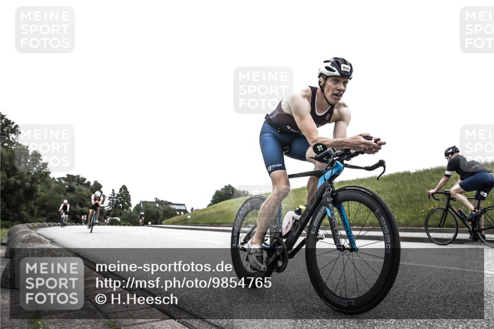21.06.2026 - 29. Vierlanden-Triathlon H.Heesch http://msf.ph/oto/9854765 21.06.2026 12:06:12 Radfahren 264, 706, 752, 829, 913, 919, 941, 954, 956, 957, 965, 972, 975 meine-sportfotos.de