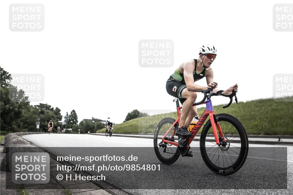 21.06.2026 - 29. Vierlanden-Triathlon H.Heesch http://msf.ph/oto/9854801 21.06.2026 12:06:29 Radfahren 754, 833, 909, 920, 970, 971 meine-sportfotos.de