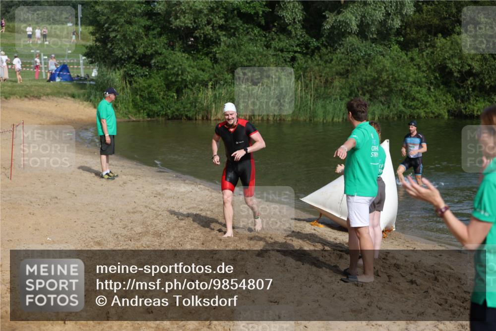 21.06.2026 - 29. Vierlanden-Triathlon Andreas Tolksdorf http://msf.ph/oto/9854807 21.06.2026 08:49:58 Schwimmen 48, 52 meine-sportfotos.de