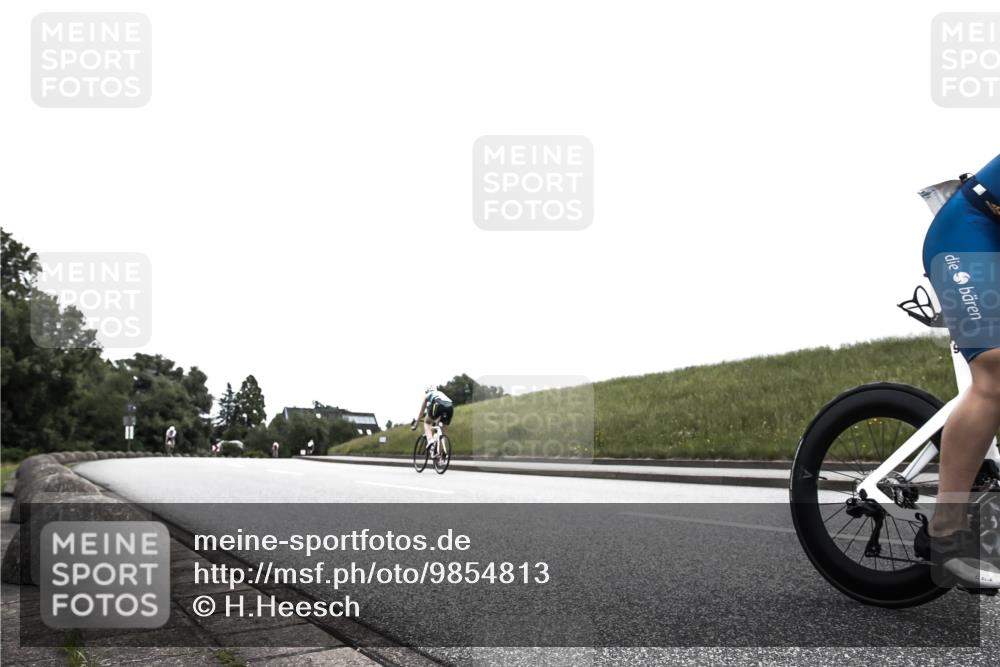 21.06.2026 - 29. Vierlanden-Triathlon H.Heesch http://msf.ph/oto/9854813 21.06.2026 12:06:35 Radfahren 804, 909, 920, 959 meine-sportfotos.de