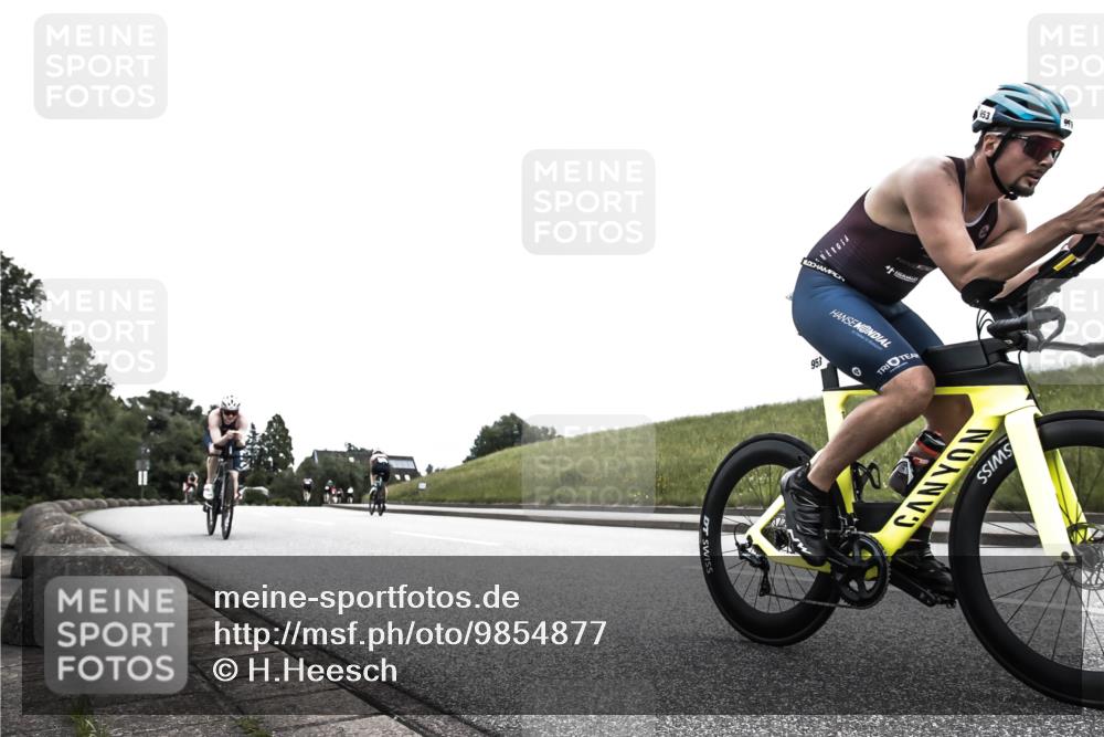 21.06.2026 - 29. Vierlanden-Triathlon H.Heesch http://msf.ph/oto/9854877 21.06.2026 12:07:01 Radfahren 638, 768, 769, 910, 946, 952, 953 meine-sportfotos.de