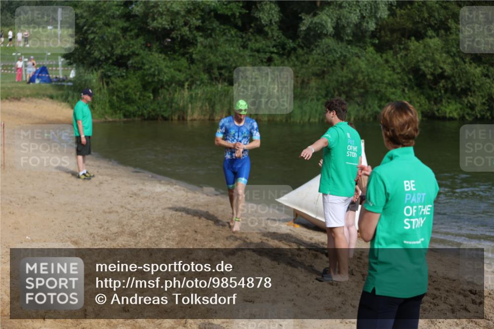 21.06.2026 - 29. Vierlanden-Triathlon Andreas Tolksdorf http://msf.ph/oto/9854878 21.06.2026 08:50:11 Schwimmen 52, 115, 139 meine-sportfotos.de