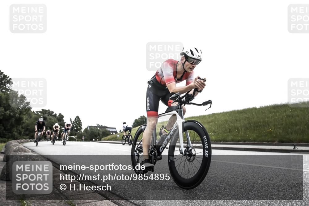 21.06.2026 - 29. Vierlanden-Triathlon H.Heesch http://msf.ph/oto/9854895 21.06.2026 12:07:24 Radfahren 790, 912, 926, 934, 935, 943, 962, 967 meine-sportfotos.de