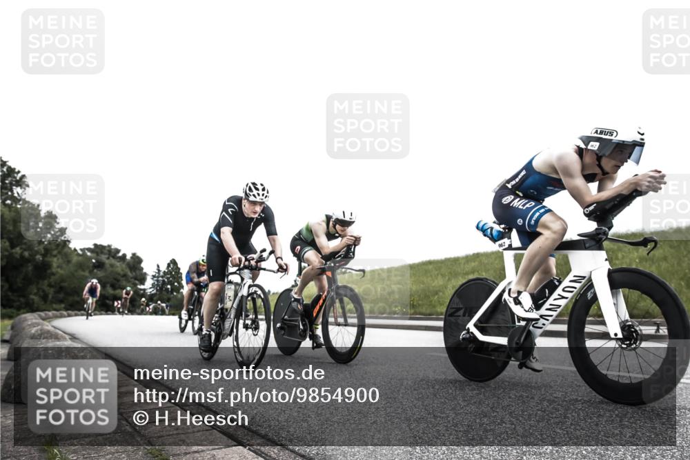 21.06.2026 - 29. Vierlanden-Triathlon H.Heesch http://msf.ph/oto/9854900 21.06.2026 12:07:25 Radfahren 790, 912, 926, 933, 934, 935, 943, 962, 967 meine-sportfotos.de