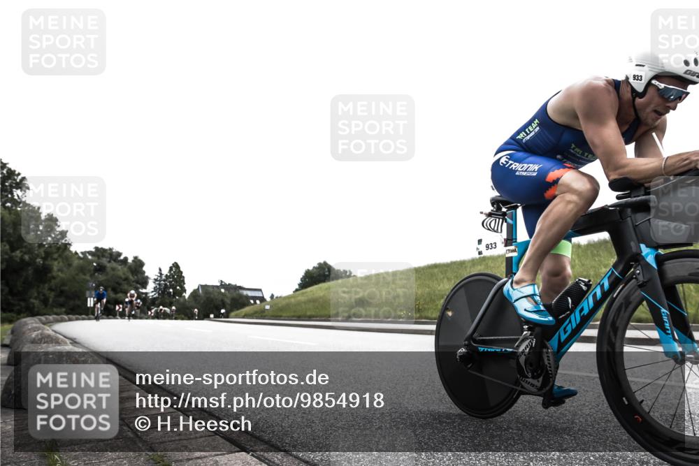 21.06.2026 - 29. Vierlanden-Triathlon H.Heesch http://msf.ph/oto/9854918 21.06.2026 12:07:30 Radfahren 670, 757, 908, 912, 921, 924, 926, 933, 934, 938 meine-sportfotos.de