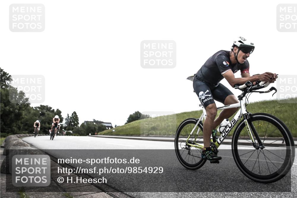 21.06.2026 - 29. Vierlanden-Triathlon H.Heesch http://msf.ph/oto/9854929 21.06.2026 12:07:34 Radfahren 670, 757, 908, 921, 924, 925, 938, 969 meine-sportfotos.de