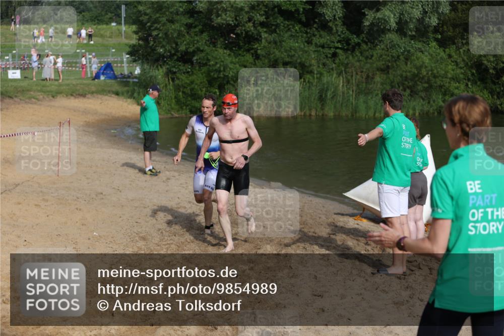 21.06.2026 - 29. Vierlanden-Triathlon Andreas Tolksdorf http://msf.ph/oto/9854989 21.06.2026 08:50:25 Schwimmen 25, 101, 156 meine-sportfotos.de
