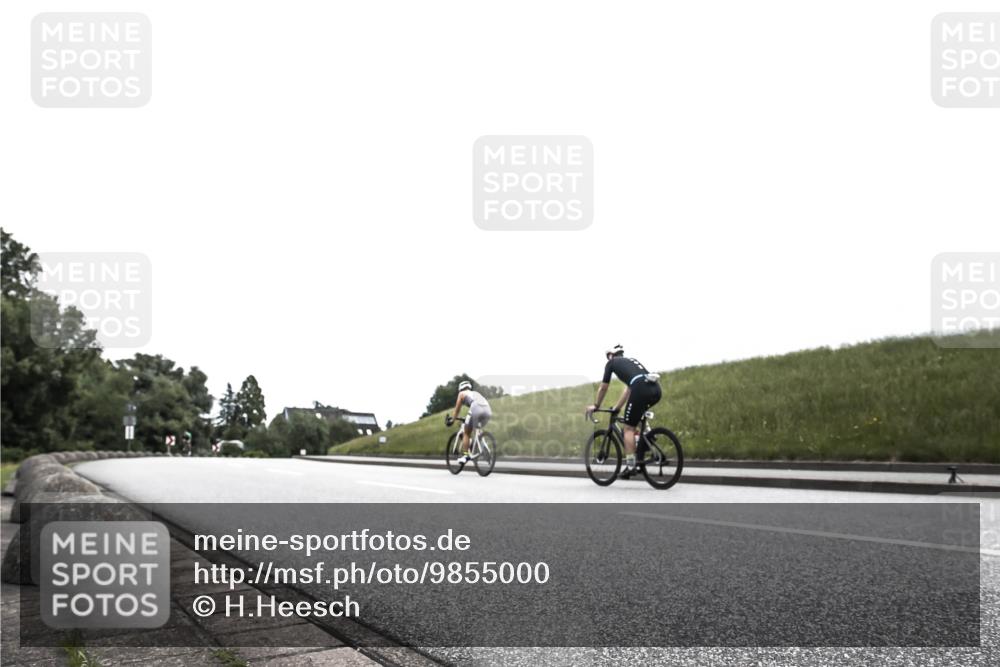 21.06.2026 - 29. Vierlanden-Triathlon H.Heesch http://msf.ph/oto/9855000 21.06.2026 12:09:14 Radfahren 883 meine-sportfotos.de