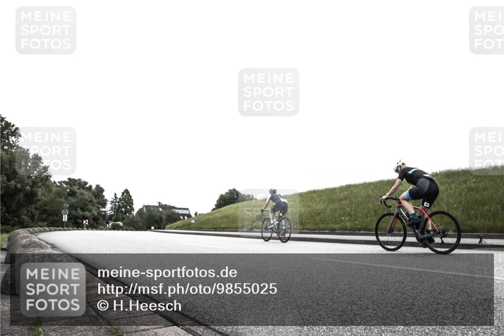 21.06.2026 - 29. Vierlanden-Triathlon H.Heesch http://msf.ph/oto/9855025 21.06.2026 12:11:05 Radfahren 740 meine-sportfotos.de
