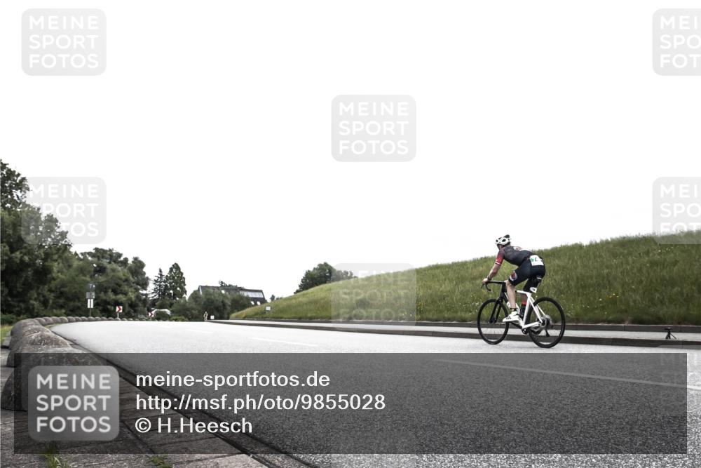 21.06.2026 - 29. Vierlanden-Triathlon H.Heesch http://msf.ph/oto/9855028 21.06.2026 12:11:15 Radfahren  meine-sportfotos.de