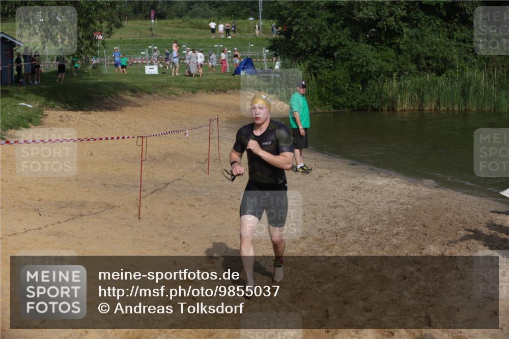21.06.2026 - 29. Vierlanden-Triathlon Andreas Tolksdorf http://msf.ph/oto/9855037 21.06.2026 08:50:38 Schwimmen 101, 163 meine-sportfotos.de