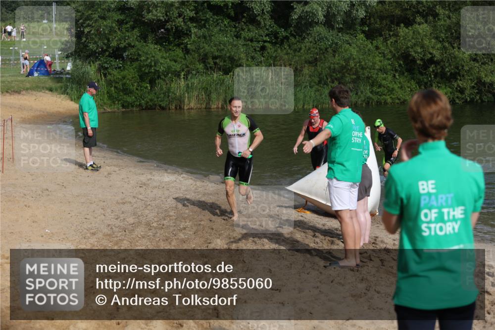 21.06.2026 - 29. Vierlanden-Triathlon Andreas Tolksdorf http://msf.ph/oto/9855060 21.06.2026 08:50:44 Schwimmen 100, 163, 179, 1353 meine-sportfotos.de