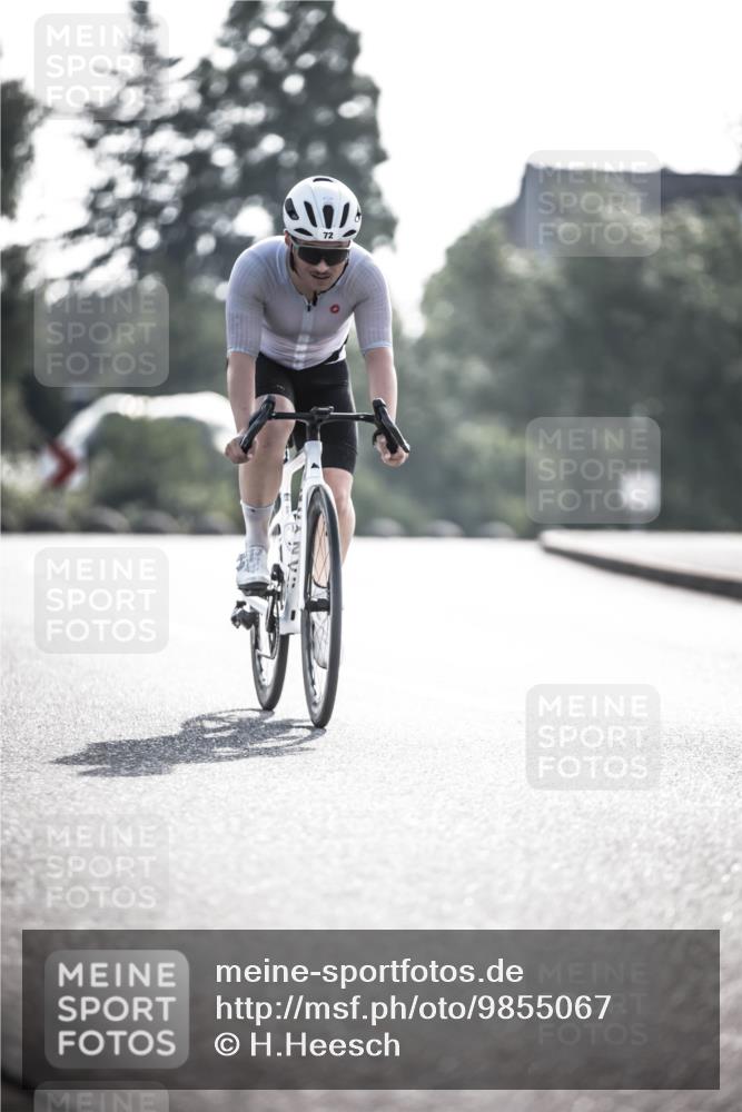 21.06.2026 - 29. Vierlanden-Triathlon H.Heesch http://msf.ph/oto/9855067 21.06.2026 08:50:31 Radfahren 72, 145 meine-sportfotos.de