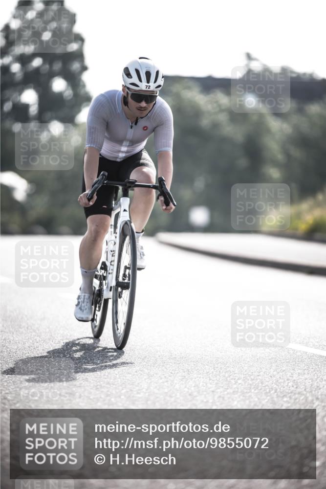 21.06.2026 - 29. Vierlanden-Triathlon H.Heesch http://msf.ph/oto/9855072 21.06.2026 08:50:31 Radfahren 72, 145 meine-sportfotos.de