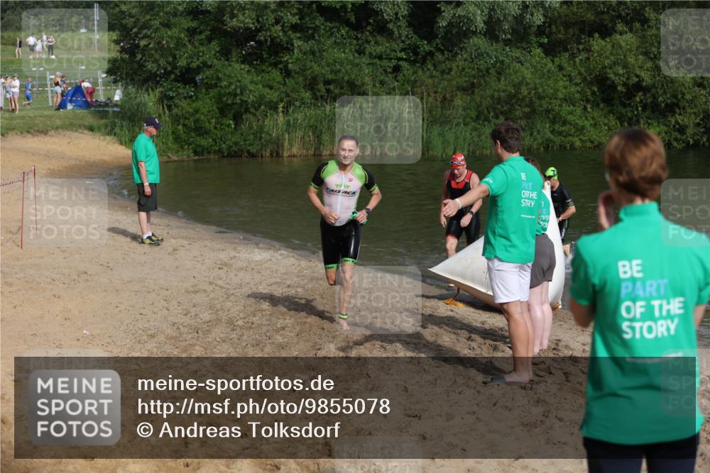 21.06.2026 - 29. Vierlanden-Triathlon Andreas Tolksdorf http://msf.ph/oto/9855078 21.06.2026 08:50:44 Schwimmen 100, 163, 179, 1353 meine-sportfotos.de