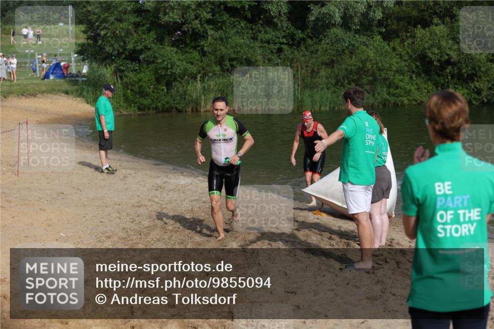 21.06.2026 - 29. Vierlanden-Triathlon Andreas Tolksdorf http://msf.ph/oto/9855094 21.06.2026 08:50:44 Schwimmen 100, 163, 179, 1353 meine-sportfotos.de