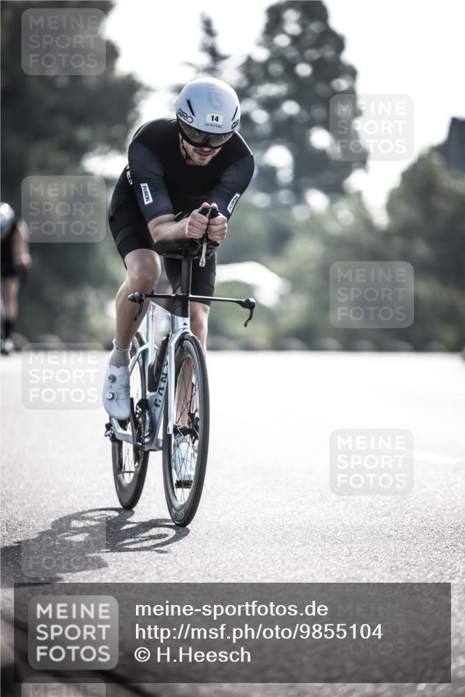 21.06.2026 - 29. Vierlanden-Triathlon H.Heesch http://msf.ph/oto/9855104 21.06.2026 08:50:53 Radfahren 14, 78, 82 meine-sportfotos.de