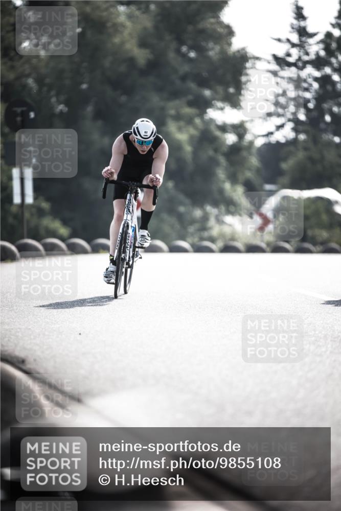 21.06.2026 - 29. Vierlanden-Triathlon H.Heesch http://msf.ph/oto/9855108 21.06.2026 08:50:54 Radfahren 14, 78, 82 meine-sportfotos.de
