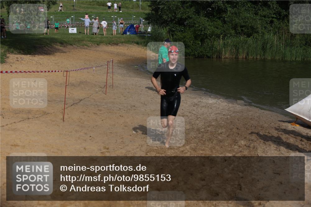 21.06.2026 - 29. Vierlanden-Triathlon Andreas Tolksdorf http://msf.ph/oto/9855153 21.06.2026 08:50:56 Schwimmen 71, 100, 1353 meine-sportfotos.de