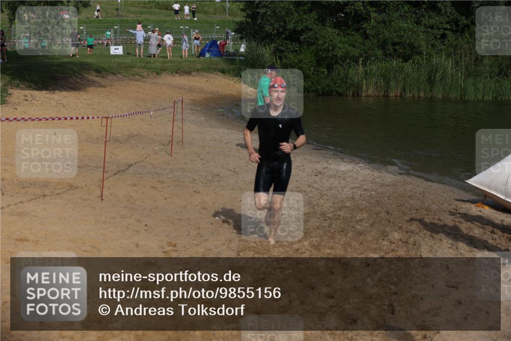 21.06.2026 - 29. Vierlanden-Triathlon Andreas Tolksdorf http://msf.ph/oto/9855156 21.06.2026 08:50:57 Schwimmen 71, 100, 1353 meine-sportfotos.de