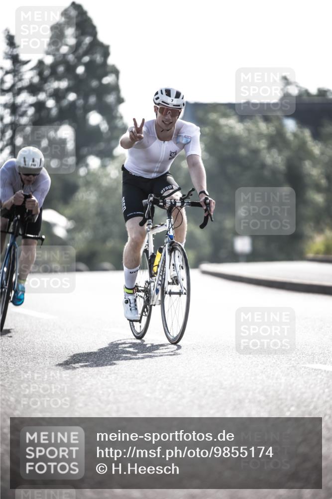 21.06.2026 - 29. Vierlanden-Triathlon H.Heesch http://msf.ph/oto/9855174 21.06.2026 08:51:04 Radfahren 7, 210 meine-sportfotos.de