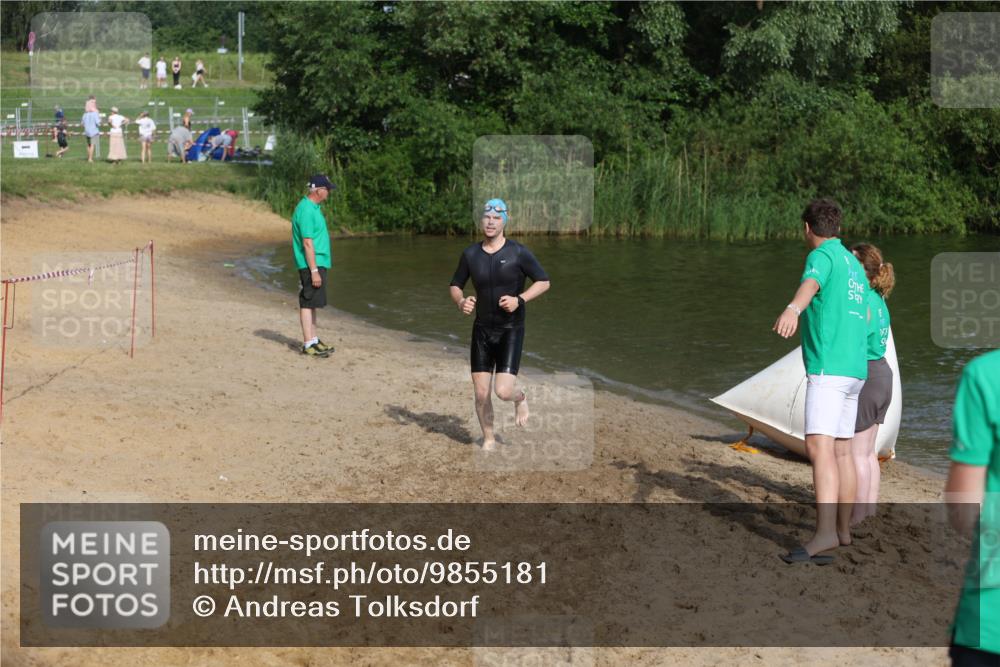 21.06.2026 - 29. Vierlanden-Triathlon Andreas Tolksdorf http://msf.ph/oto/9855181 21.06.2026 08:51:04 Schwimmen 68, 71 meine-sportfotos.de