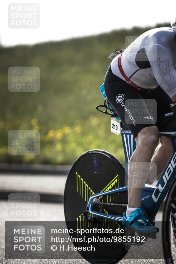 21.06.2026 - 29. Vierlanden-Triathlon H.Heesch http://msf.ph/oto/9855192 21.06.2026 08:51:06 Radfahren 7, 210 meine-sportfotos.de
