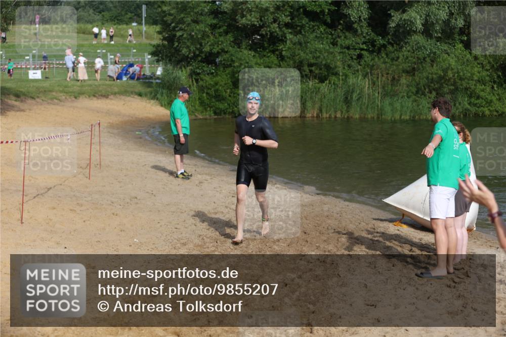 21.06.2026 - 29. Vierlanden-Triathlon Andreas Tolksdorf http://msf.ph/oto/9855207 21.06.2026 08:51:04 Schwimmen 68, 71 meine-sportfotos.de