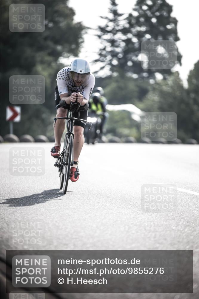 21.06.2026 - 29. Vierlanden-Triathlon H.Heesch http://msf.ph/oto/9855276 21.06.2026 08:52:08 Radfahren 27, 38, 42 meine-sportfotos.de