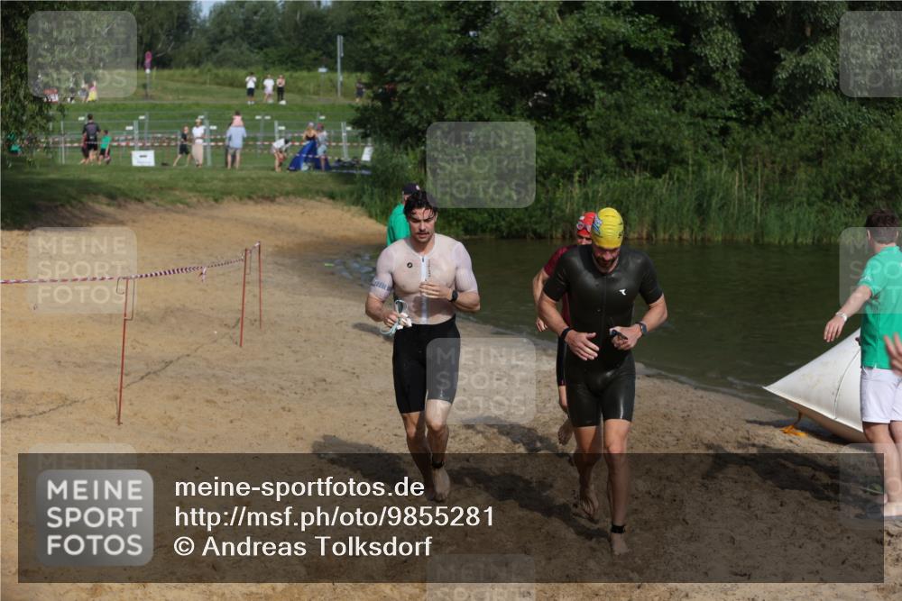 21.06.2026 - 29. Vierlanden-Triathlon Andreas Tolksdorf http://msf.ph/oto/9855281 21.06.2026 08:51:29 Schwimmen 81, 157, 161, 204 meine-sportfotos.de