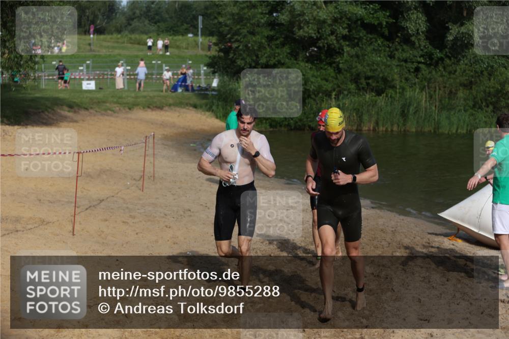 21.06.2026 - 29. Vierlanden-Triathlon Andreas Tolksdorf http://msf.ph/oto/9855288 21.06.2026 08:51:29 Schwimmen 81, 157, 161, 204 meine-sportfotos.de