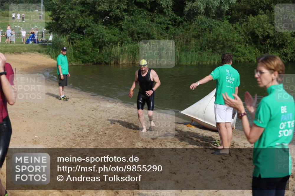 21.06.2026 - 29. Vierlanden-Triathlon Andreas Tolksdorf http://msf.ph/oto/9855290 21.06.2026 08:51:32 Schwimmen 81, 157, 161, 204 meine-sportfotos.de