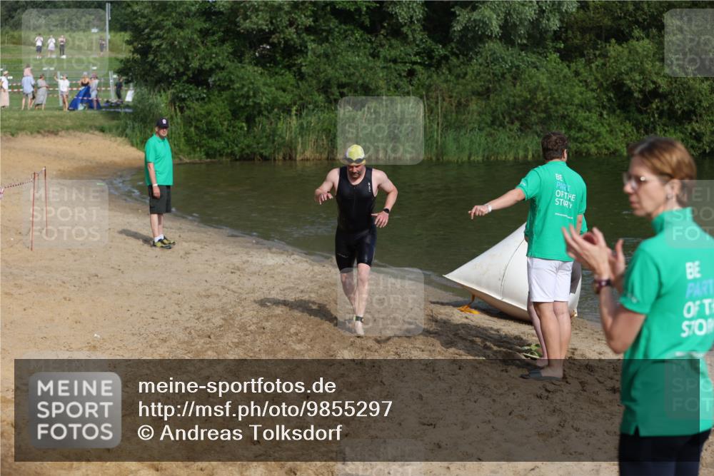 21.06.2026 - 29. Vierlanden-Triathlon Andreas Tolksdorf http://msf.ph/oto/9855297 21.06.2026 08:51:32 Schwimmen 81, 157, 161, 204 meine-sportfotos.de
