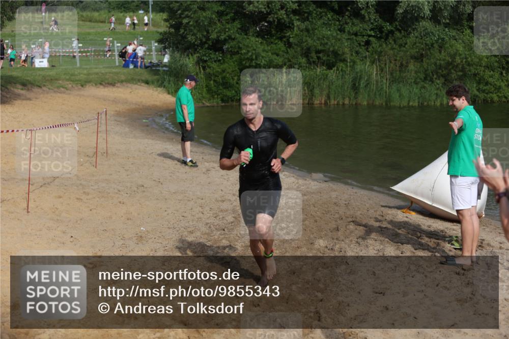 21.06.2026 - 29. Vierlanden-Triathlon Andreas Tolksdorf http://msf.ph/oto/9855343 21.06.2026 08:52:01 Schwimmen 5, 151 meine-sportfotos.de