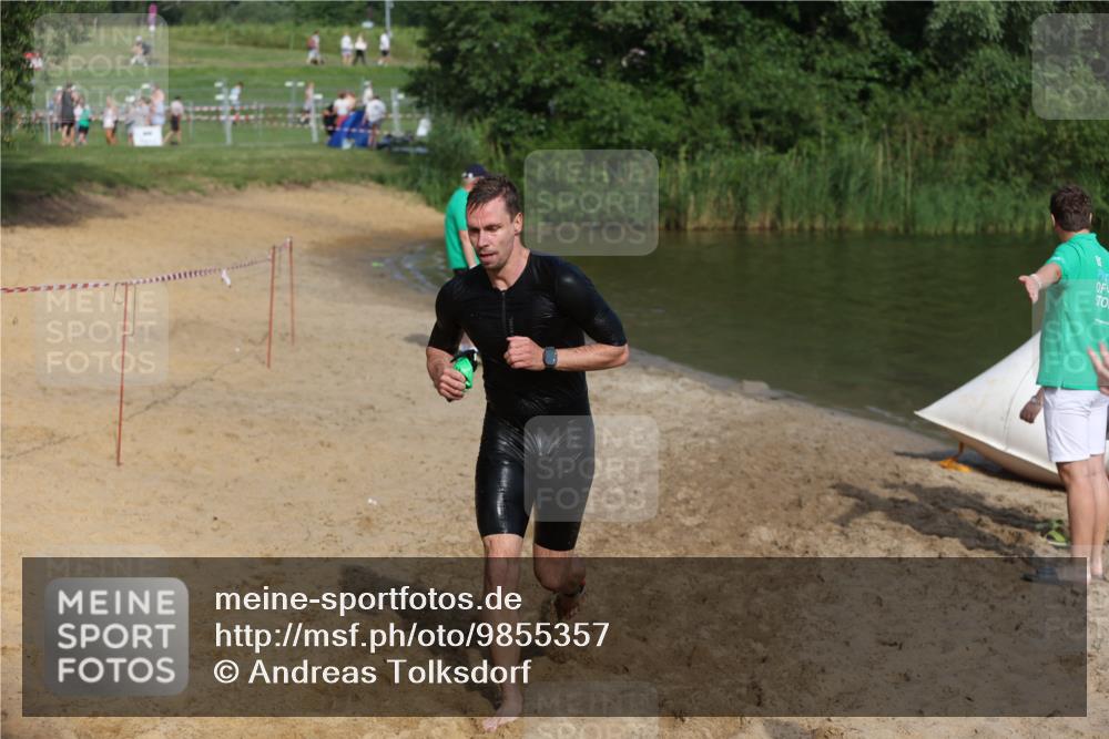 21.06.2026 - 29. Vierlanden-Triathlon Andreas Tolksdorf http://msf.ph/oto/9855357 21.06.2026 08:52:01 Schwimmen 5, 151 meine-sportfotos.de
