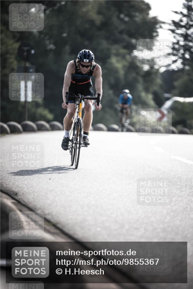 21.06.2026 - 29. Vierlanden-Triathlon H.Heesch http://msf.ph/oto/9855367 21.06.2026 08:52:25 Radfahren 56, 108 meine-sportfotos.de