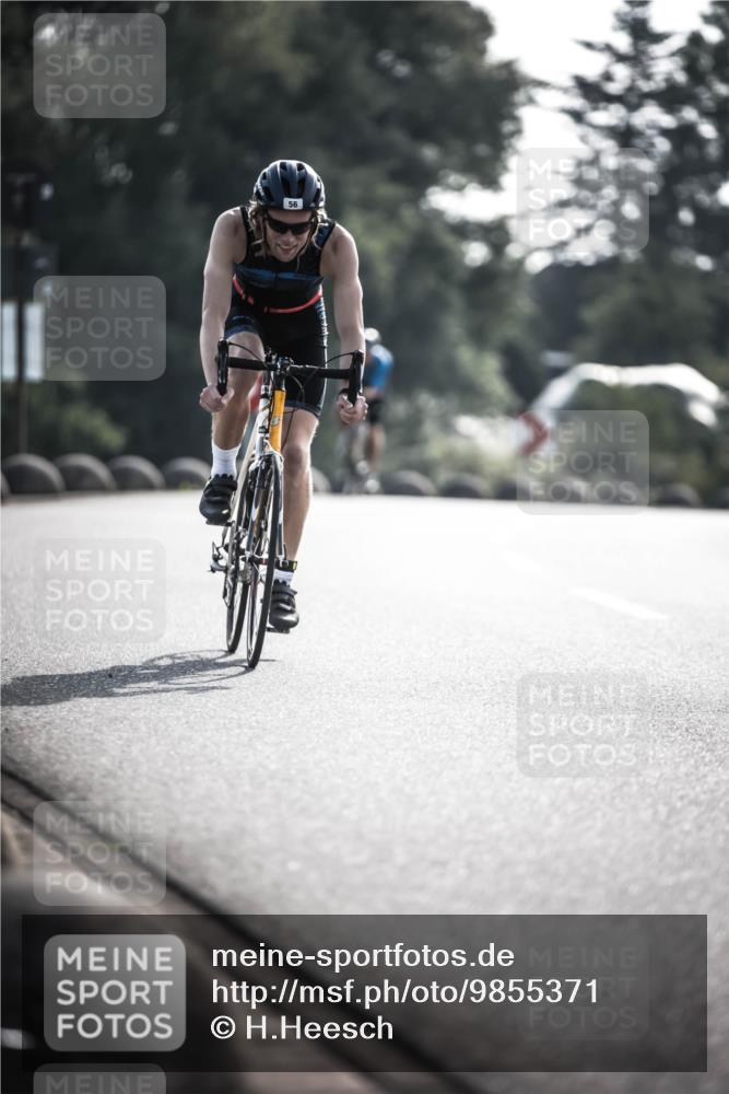 21.06.2026 - 29. Vierlanden-Triathlon H.Heesch http://msf.ph/oto/9855371 21.06.2026 08:52:25 Radfahren 56, 108 meine-sportfotos.de