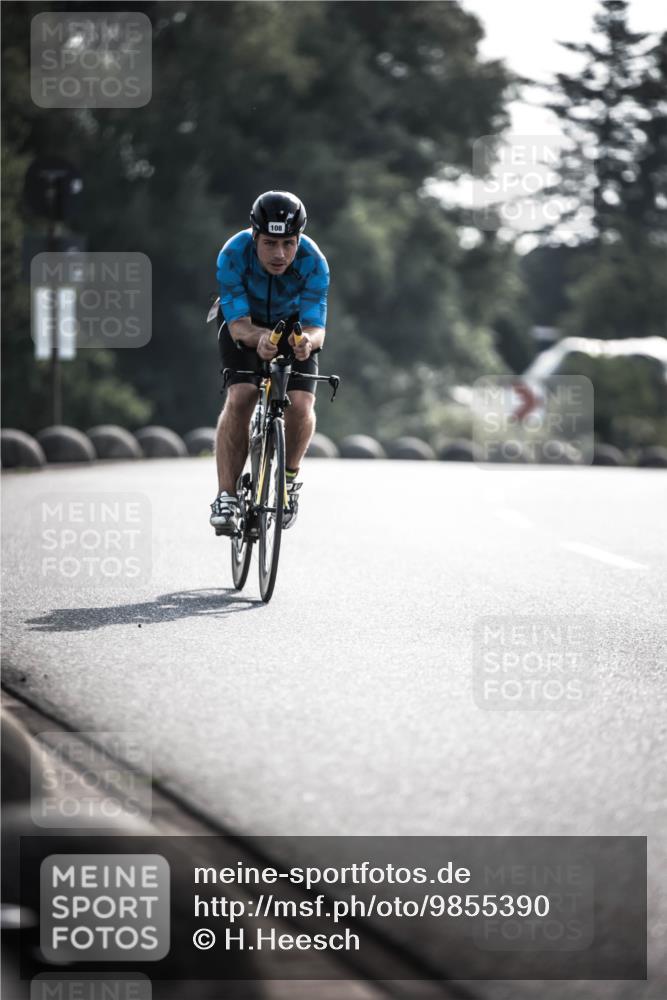 21.06.2026 - 29. Vierlanden-Triathlon H.Heesch http://msf.ph/oto/9855390 21.06.2026 08:52:29 Radfahren 56, 108 meine-sportfotos.de