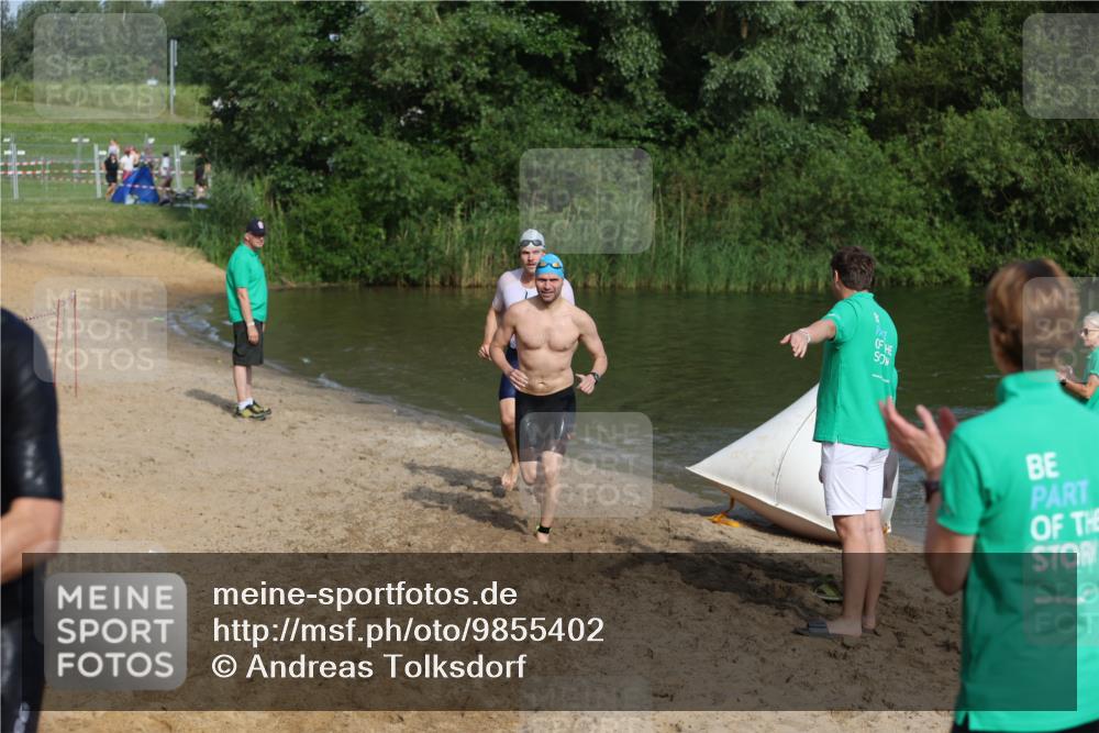 21.06.2026 - 29. Vierlanden-Triathlon Andreas Tolksdorf http://msf.ph/oto/9855402 21.06.2026 08:52:12 Schwimmen 5, 58, 171, 181 meine-sportfotos.de